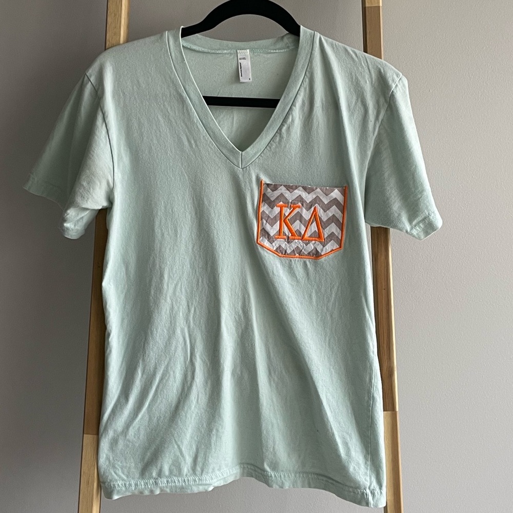 Kappa Delta KD lettered pocket t-shirt